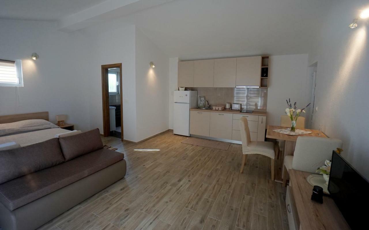 Apartments Sanja เยเซรา ภายนอก รูปภาพ