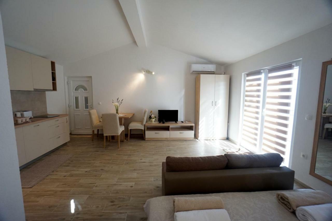 Apartments Sanja เยเซรา ภายนอก รูปภาพ